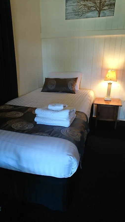 Maleny Hotel 3*,